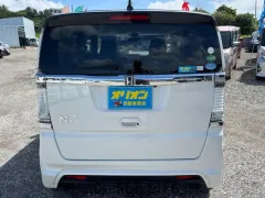 ホンダ N-BOXスラッシュ