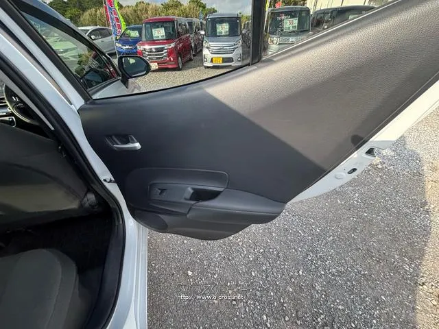 トヨタ アクア