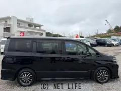 トヨタ ヴォクシー