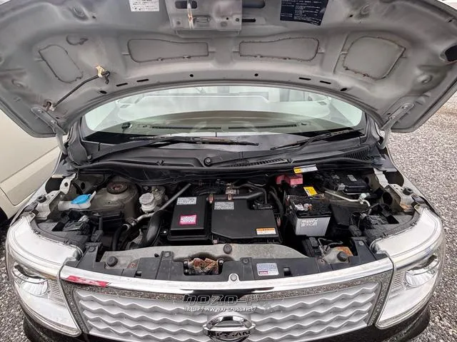日産 モコ