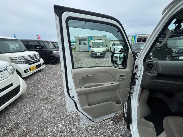 日産 NV100クリッパー