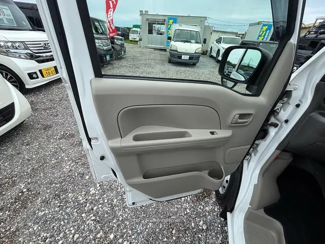 日産 NV100クリッパー