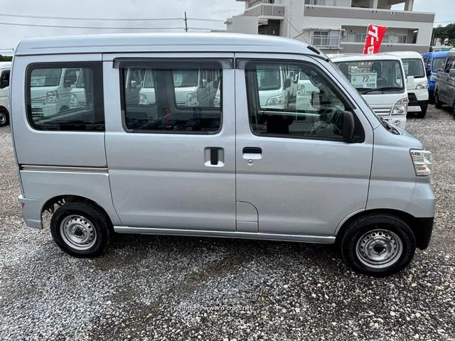 試乗、現車確認大歓迎です♪是非ご来店ください♪ ダイハツ ハイゼットカーゴ