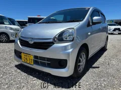 ダイハツ ミライース