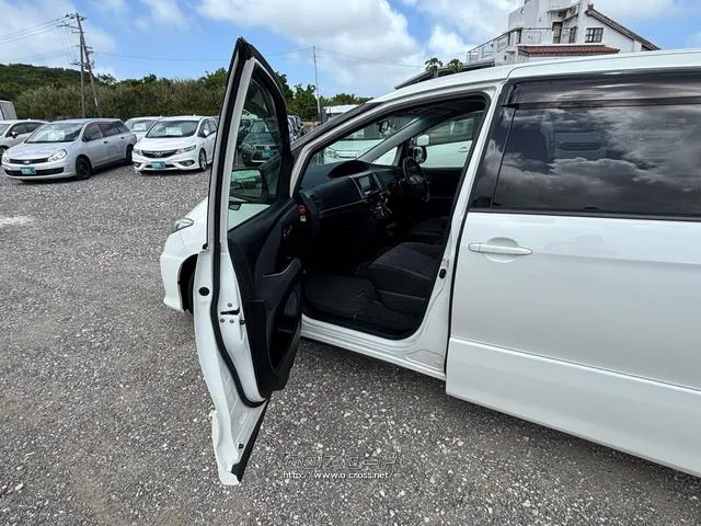 トヨタ エスティマ