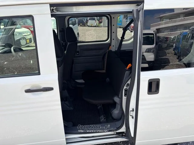 ホンダ N-VAN