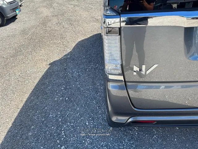 ホンダ N-BOXスラッシュ
