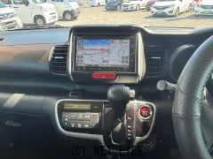 ホンダ N-BOXスラッシュ