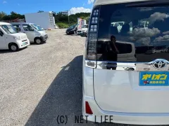 トヨタ ヴォクシー