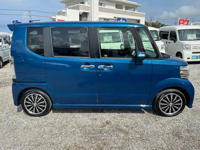 ホンダ N-BOX