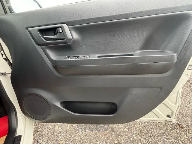 ダイハツ ミライース