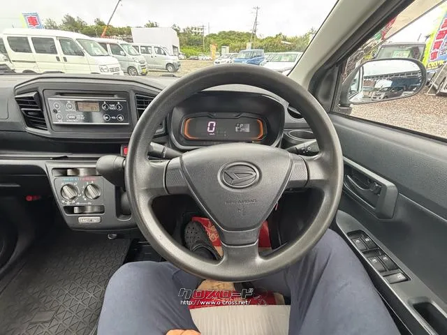 ダイハツ ミライース