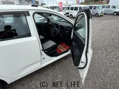 ダイハツ ミライース