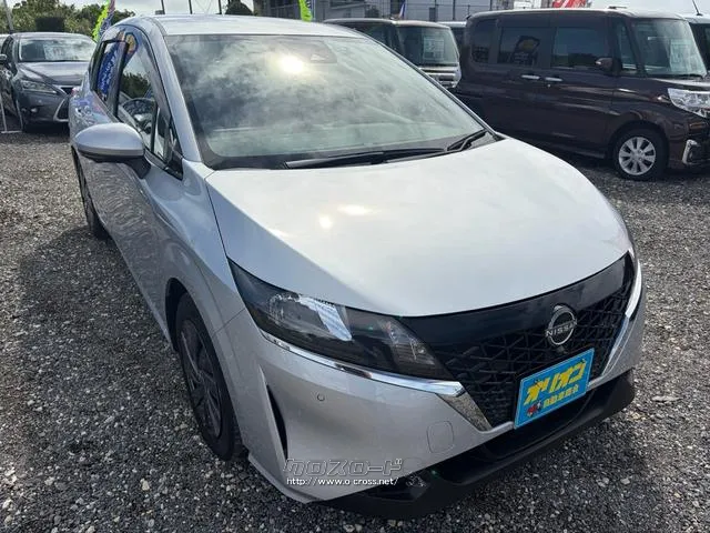 人気のシルバーです♪ 日産 ノート