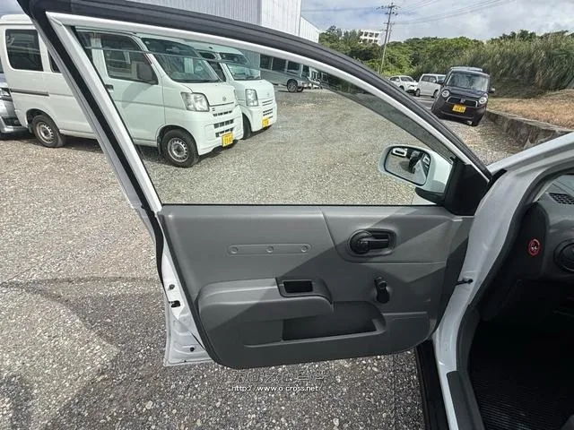 日産 AD