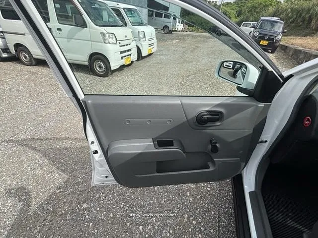 日産 AD