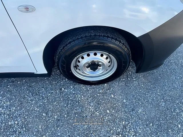 日産 AD