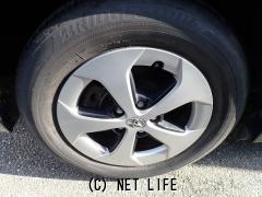 トヨタ プリウス