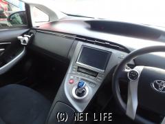 トヨタ プリウス