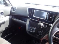 三菱 eKスペース