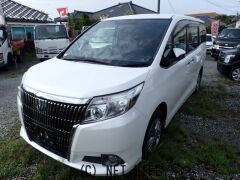 トヨタ エスクァイア