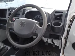 日産 NT100クリッパー