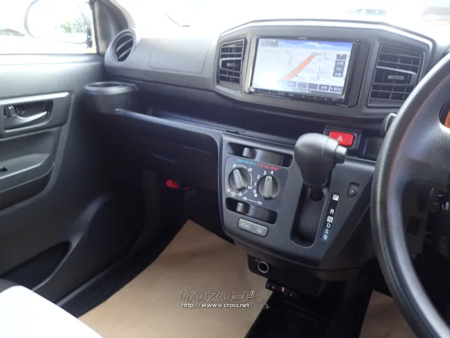 ダイハツ ミライース