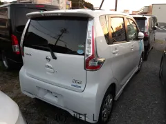 日産 デイズ