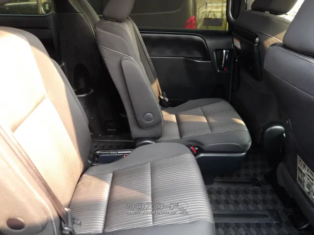 トヨタ ヴォクシー