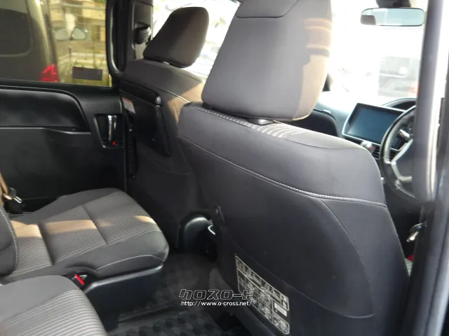 トヨタ ヴォクシー