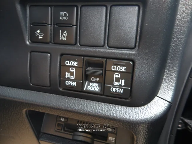 トヨタ ヴォクシー