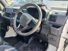 ダイハツ ハイゼットカーゴ