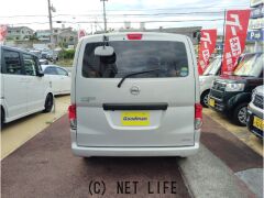 日産 NV200バネットバン