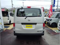 日産 NV200バネットバン