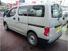 日産 NV200バネットバン