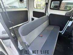 日産 NV200バネットバン