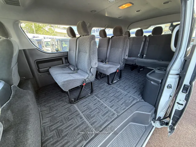 トヨタ ハイエース