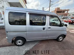 ダイハツ ハイゼットカーゴ