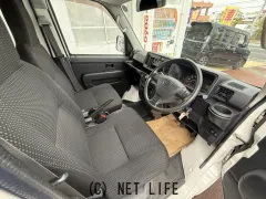 ダイハツ ハイゼットカーゴ