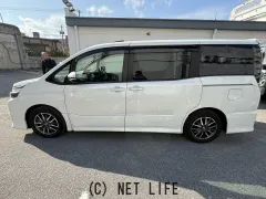 トヨタ ヴォクシー