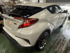 トヨタ C-HR