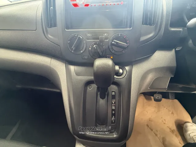 日産 NV200バネットバン
