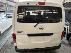 日産 NV200バネットバン