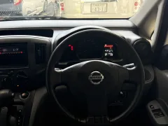 日産 NV200バネットバン
