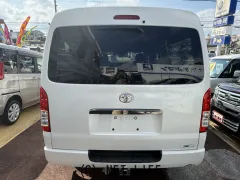 トヨタ ハイエースバン