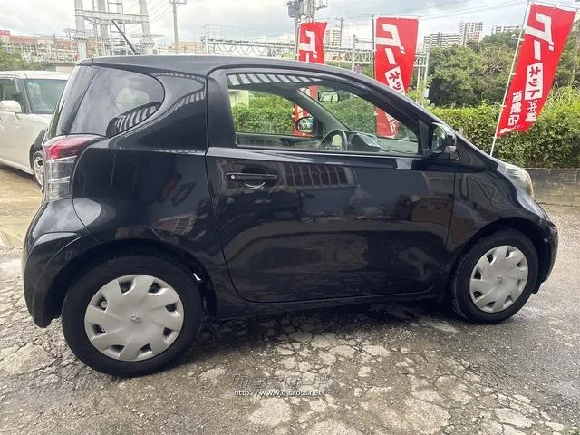 トヨタ iQ