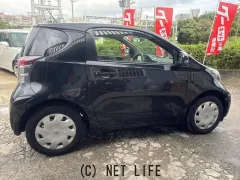 トヨタ iQ