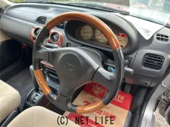 日産 マーチ