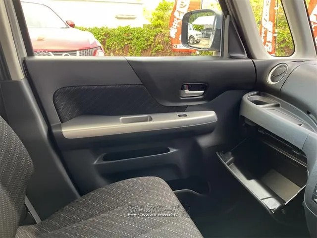 『TOTAL CAR SHOP FEEL』はナビ・オーディオも販売しております。 お気に入りの一台を見つけて下さい! ☆★☆詳細は『FEEL』の元気なスタッフまで →0078-6042-5806☆★☆ スズキ スペーシア