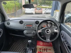 ダイハツ ミラジーノ